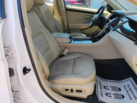 2017 Ford Taurus Limited