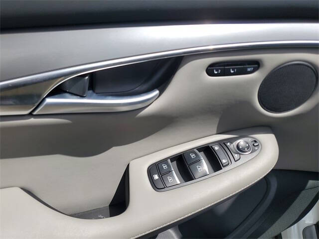 2025 Infiniti QX50 Luxe