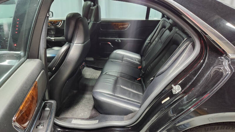 2017 Lincoln Continental Reserve