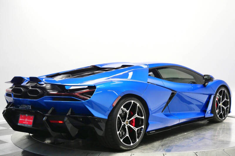 2024 Lamborghini Revuelto