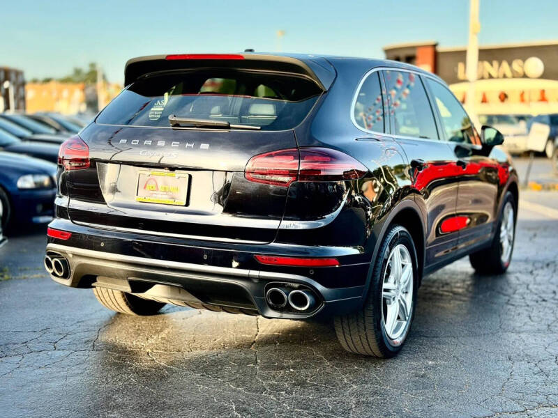 2016 Porsche Cayenne S