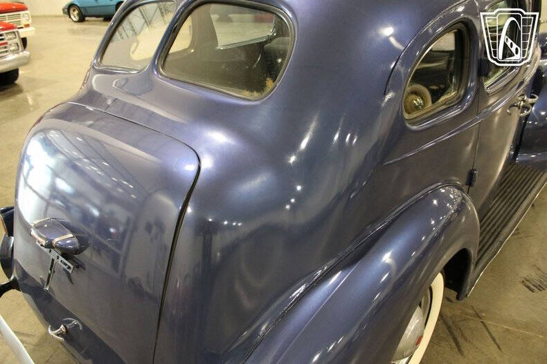 1939 Packard Six