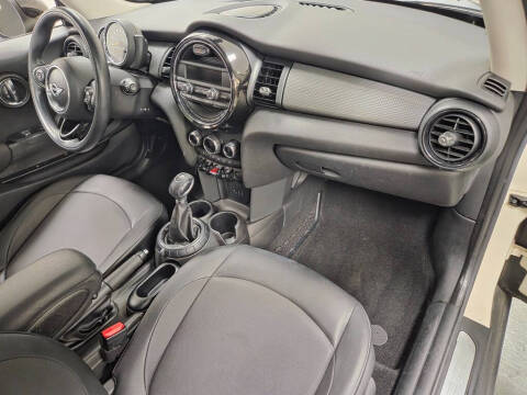 2016 MINI Hardtop 2 Door Cooper