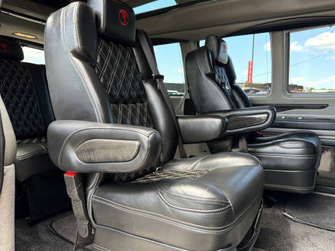 2023 Chevrolet Express 2500