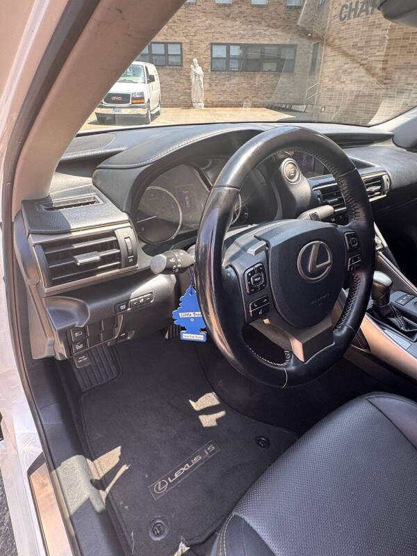 2017 Lexus IS 300