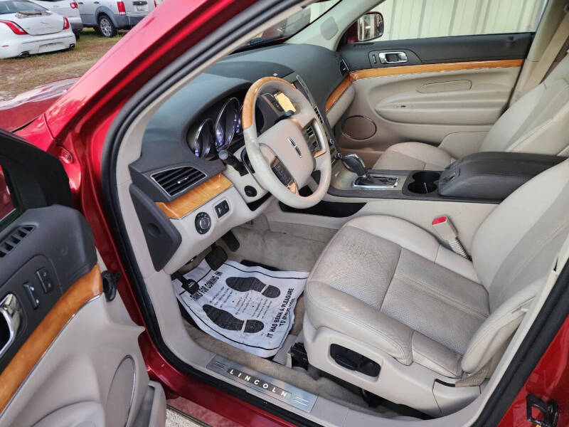 2011 Lincoln MKT