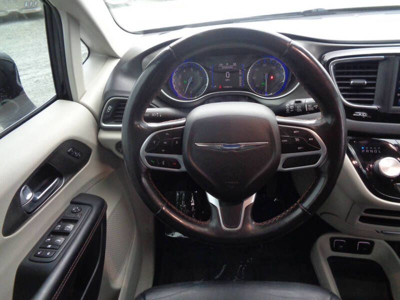 2020 Chrysler Pacifica Touring L