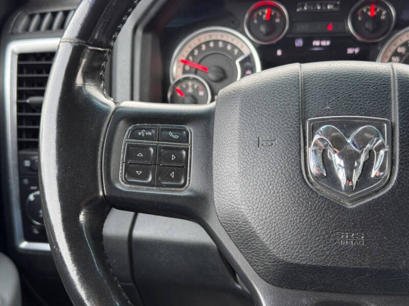 2017 RAM 1500 SLT