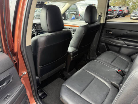 2014 Mitsubishi Outlander SE