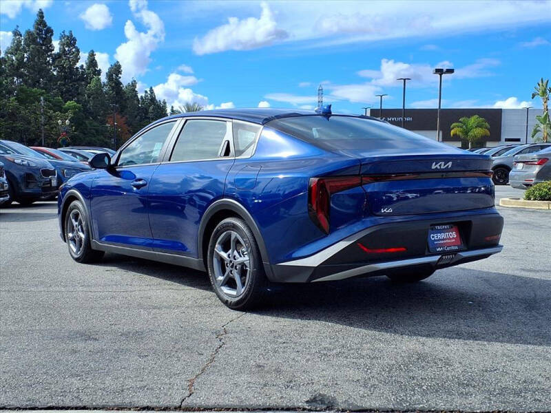 2025 Kia K4 LXS