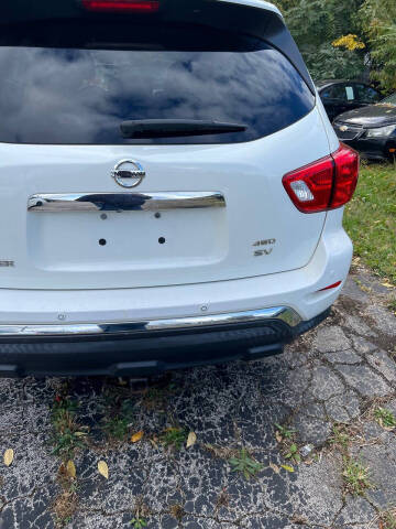 2017 Nissan Pathfinder SL