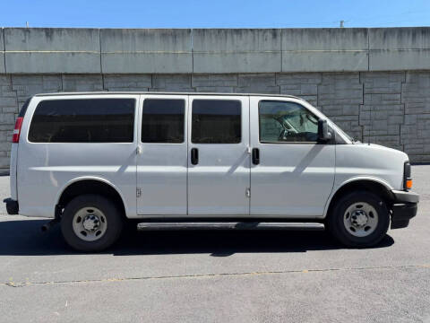 2017 Chevrolet Express LS 2500