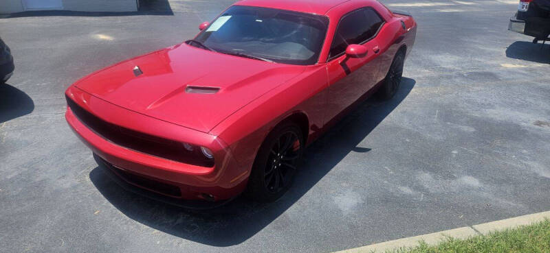 2016 Dodge Challenger SXT Plus