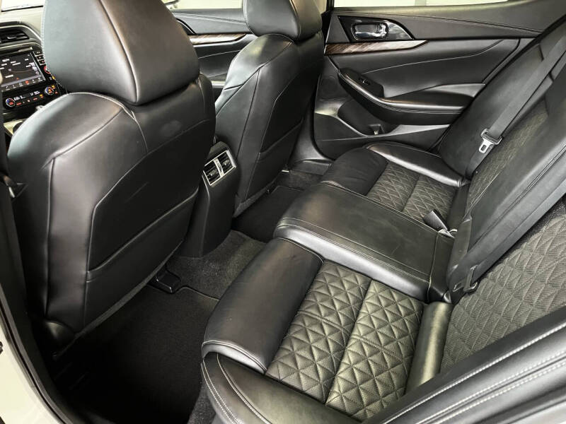 2017 Nissan Maxima Platinum