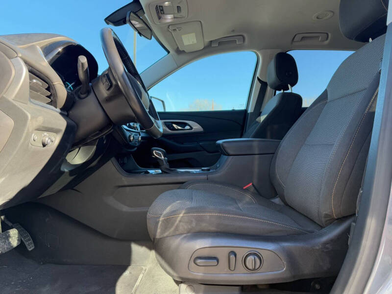 2018 Chevrolet Traverse LT Cloth