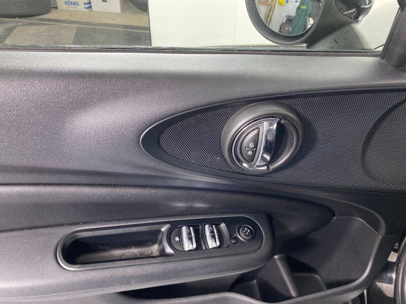 2017 MINI Clubman Cooper