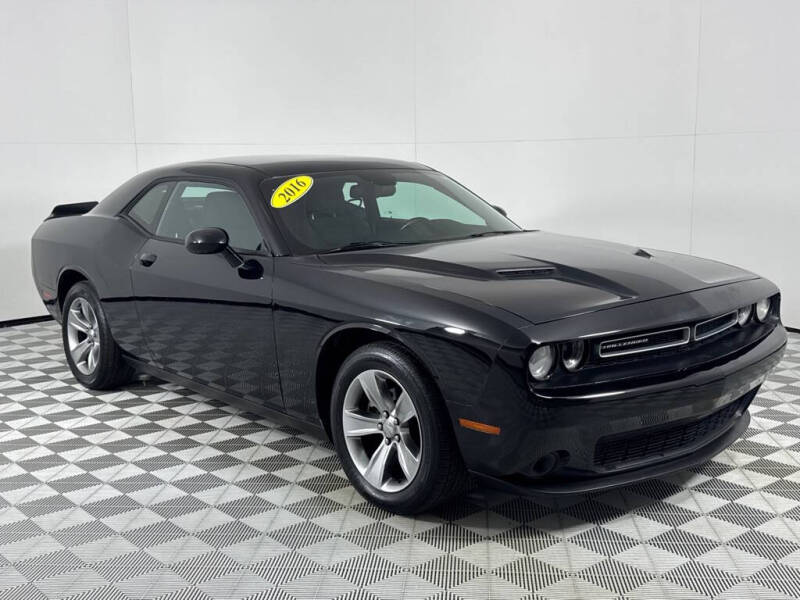 2016 Dodge Challenger SXT