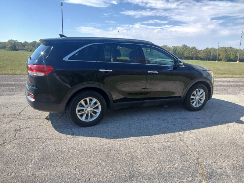 2017 Kia Sorento LX