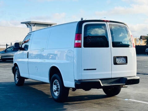 2018 Chevrolet Express 2500
