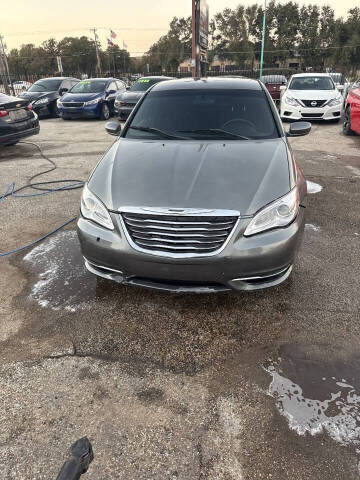 2013 Chrysler 200 Touring