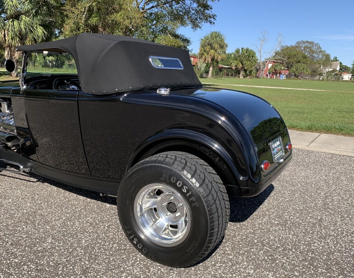 1932 Ford Hi-Boy 24