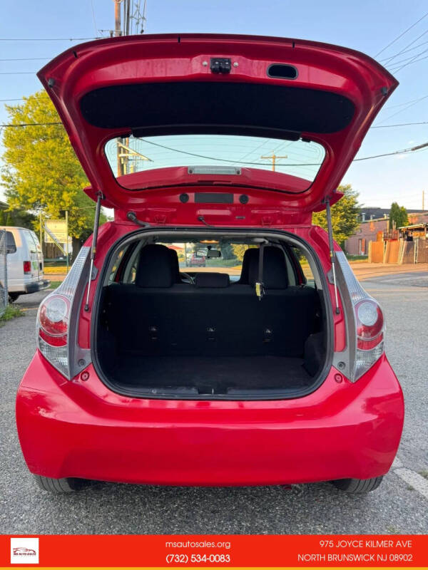 2014 Toyota Prius c