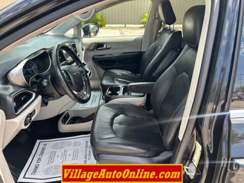 2020 Chrysler Pacifica Touring L