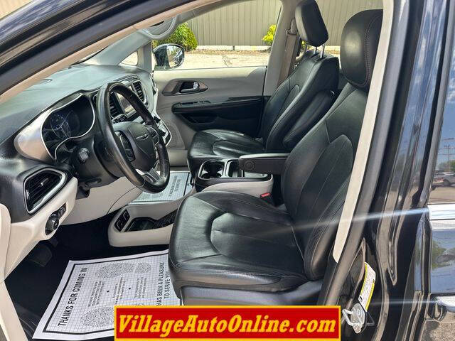 2020 Chrysler Pacifica Touring L