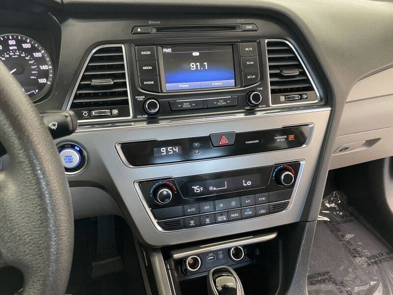 2016 Hyundai Sonata Hybrid SE