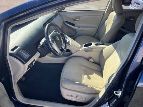 2012 Toyota Prius Two
