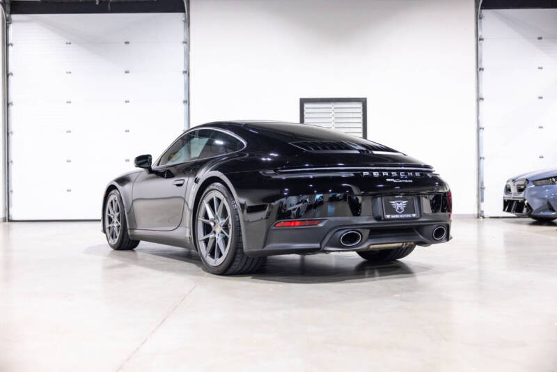 2025 Porsche 911 Carrera