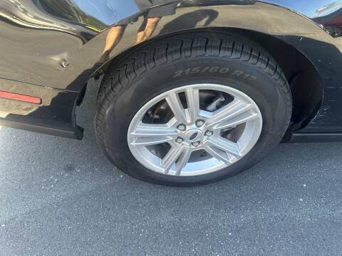 2010 Ford Mustang V6