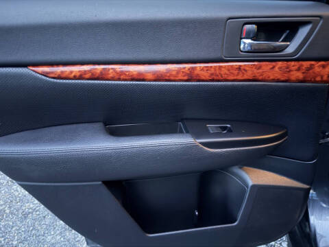 2011 Subaru Outback 2.5i Limited