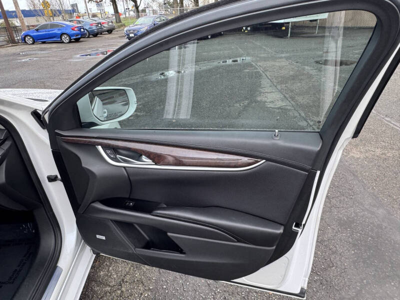 2017 Cadillac XTS Luxury