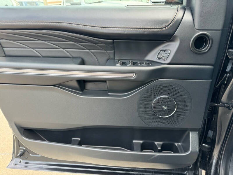 2022 Ford Expedition MAX Platinum