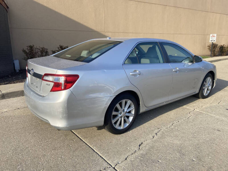 Image 4 of 2013 Toyota Camry XLE