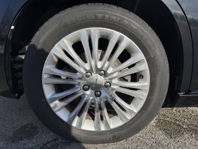 2012 Chrysler 300 C Luxury Series