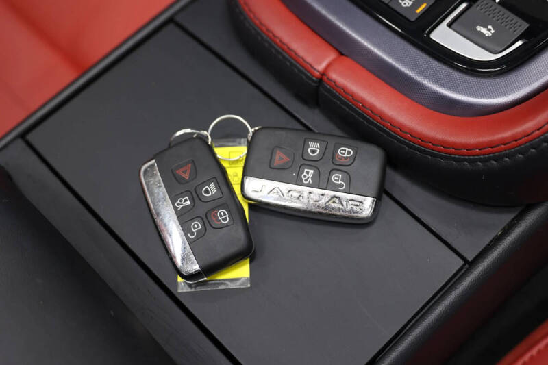 2019 Jaguar F-TYPE P340