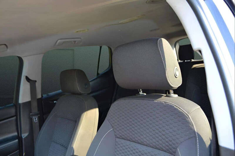 2017 GMC Acadia SLE-2