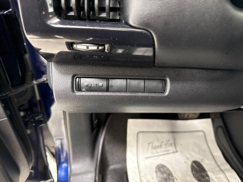 2022 Nissan Pathfinder S