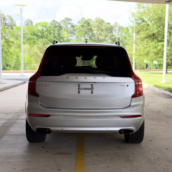 2019 Volvo XC90 T6 Momentum