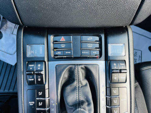 2015 Porsche Macan Turbo