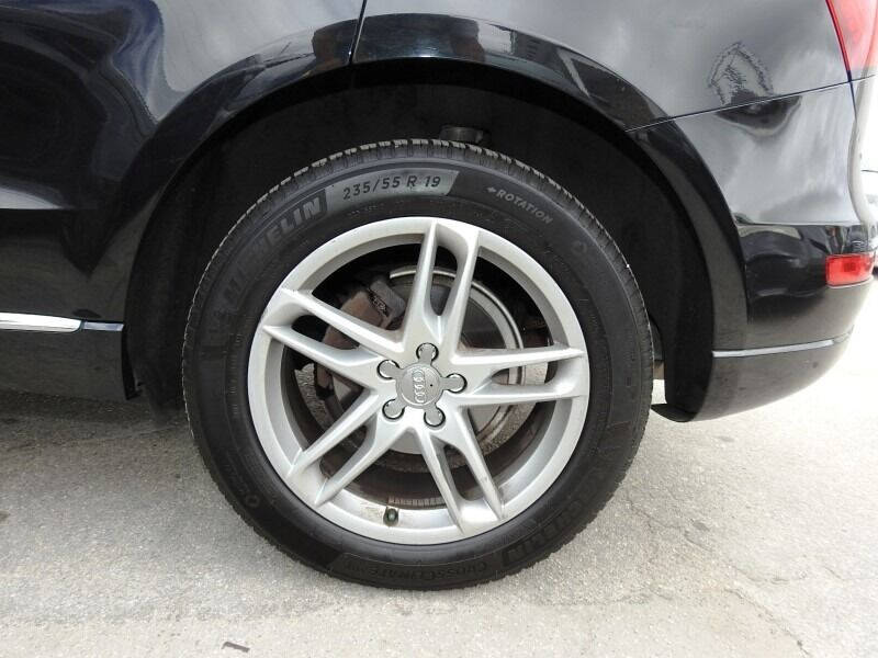 2014 Audi Q5 SUV - $14,900