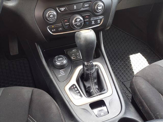 2015 JEEP Cherokee SUV / Crossover - $13,997