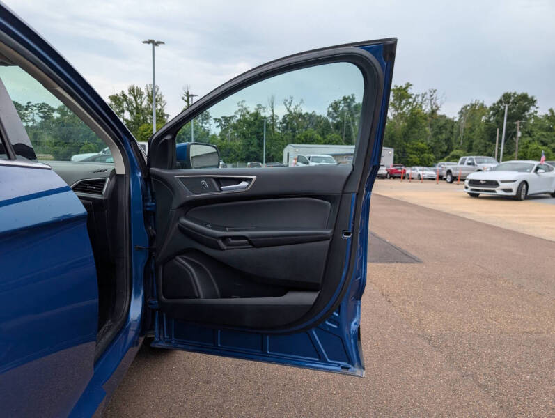 2024 Ford Edge