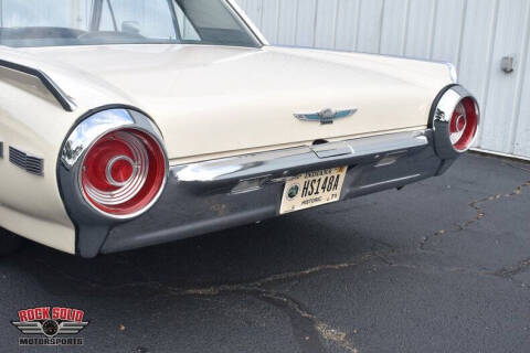 1962 Ford Thunderbird