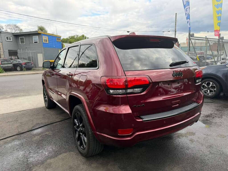 2017 Jeep Grand Cherokee Altitude