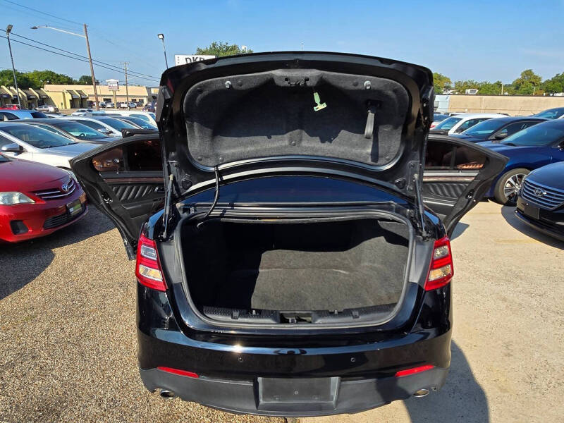 2016 Ford Taurus Limited