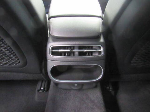 2022 Genesis GV70 2.5T Standard