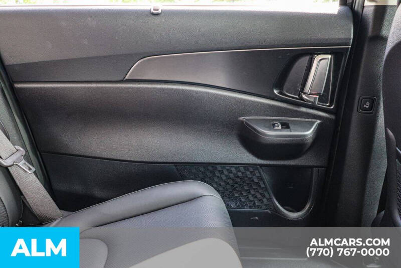 2025 Kia Carnival SX